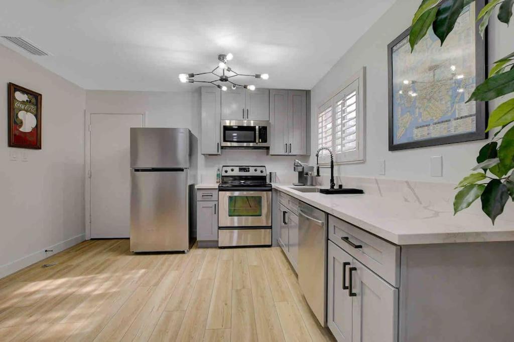 Resort Style 4 Bedroom House With Pool Minutes From Strip Las Vegas Esterno foto